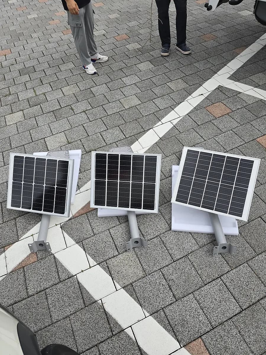 led 태양광 가로등 요양원 설치 출입구 시공 사진 3