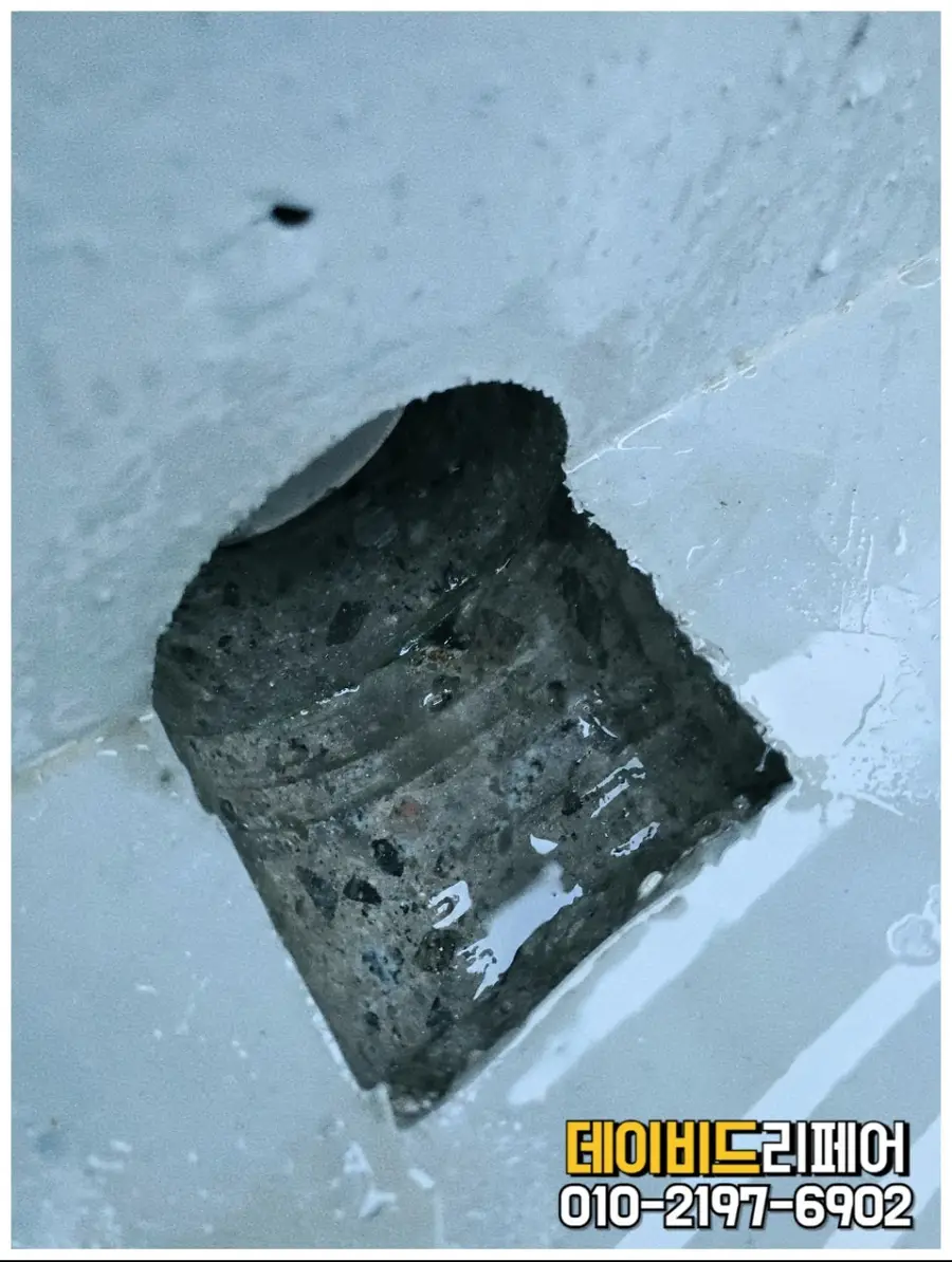 옥상 물고임 배수공사로 침수걱정 해결 시공 사진 16