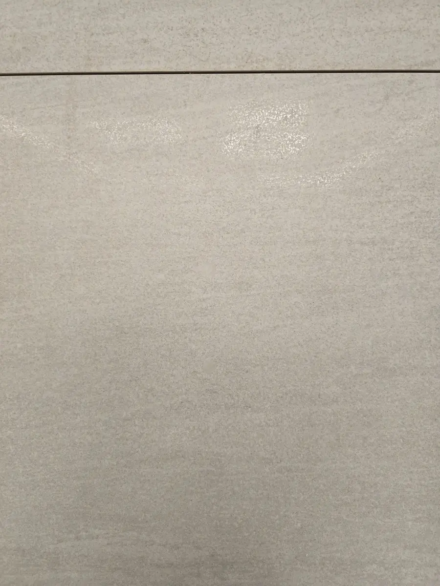 이사 전 대리석 구멍 벽 구멍 원상복구하기 원상복구 — 시공 후