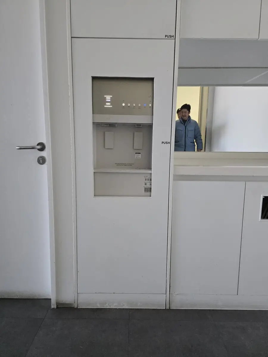 정수기붙박이장리폼 시공 사진 27